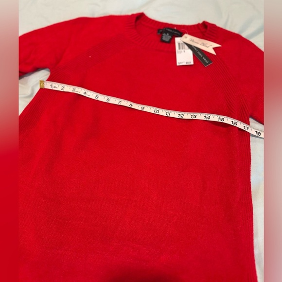 NWT Joan Vass Medium Red Round ribbed Hem Sweater. Raglan Sleeve. Soft. - Picture 3 of 11